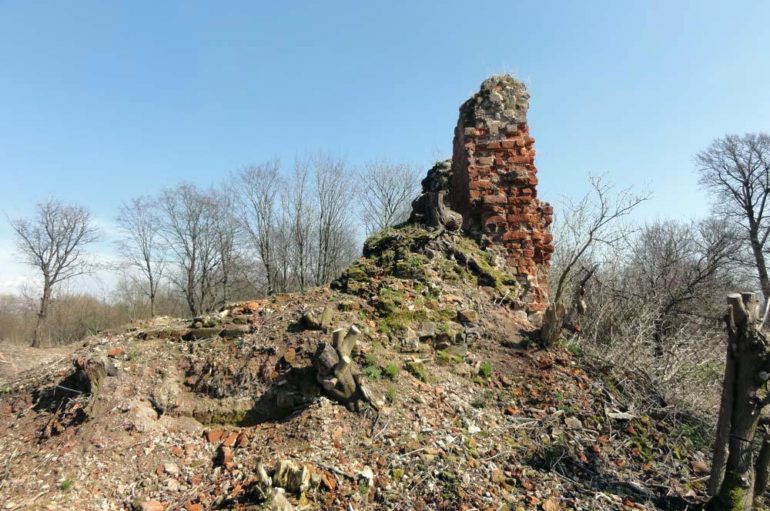 Епископский замок Фишхаузен в Калининградской области