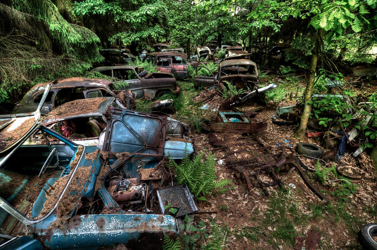 Исчезнувшее автомобильное кладбище в Шатийоне (Бельгия)