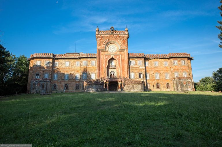 Заброшенный сказочный замок в сердце Италии