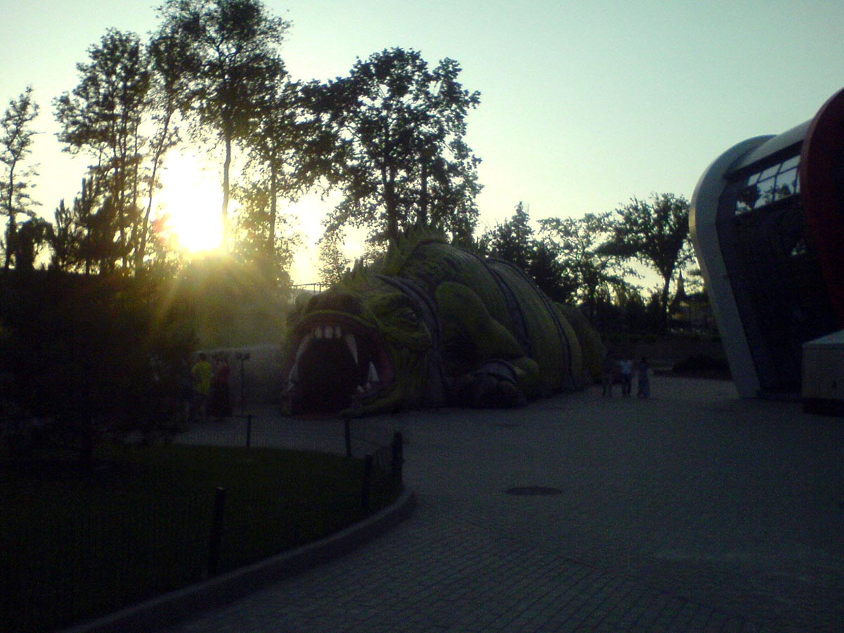 "Дракон" в парке Щербакова (Донецк)