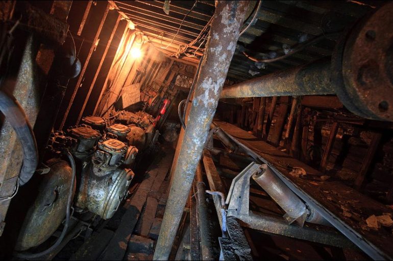 Заброшенная угольная шахта «Подмосковная»