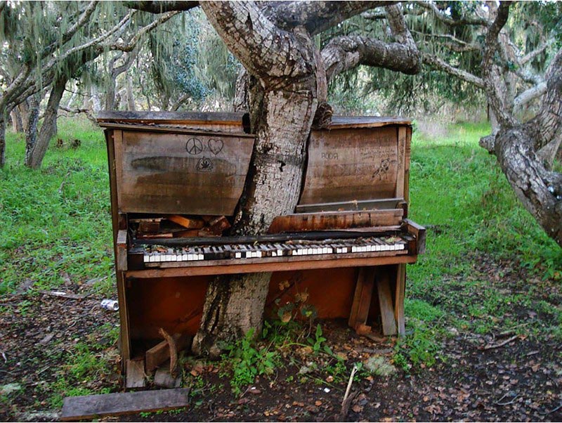 Брошенное пианино