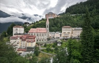 Заброшенный отельный комплекс в Альпах