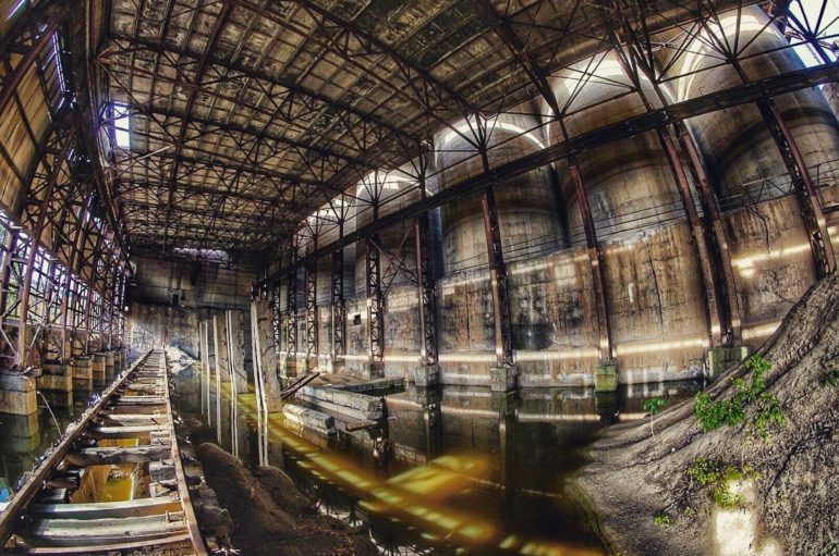Заброшенный стекольный завод | Фото