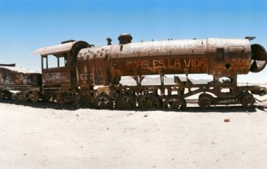 Уюни | Кладбище поездов в Боливии