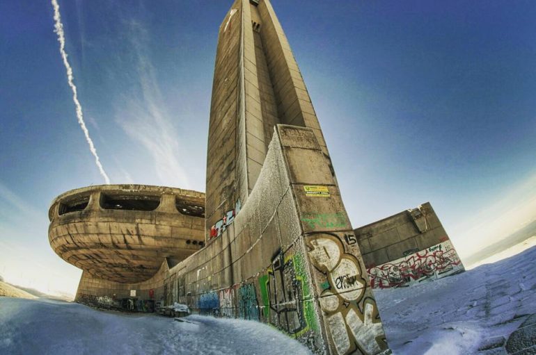Заброшенный монумент Бузлуджа | Фото