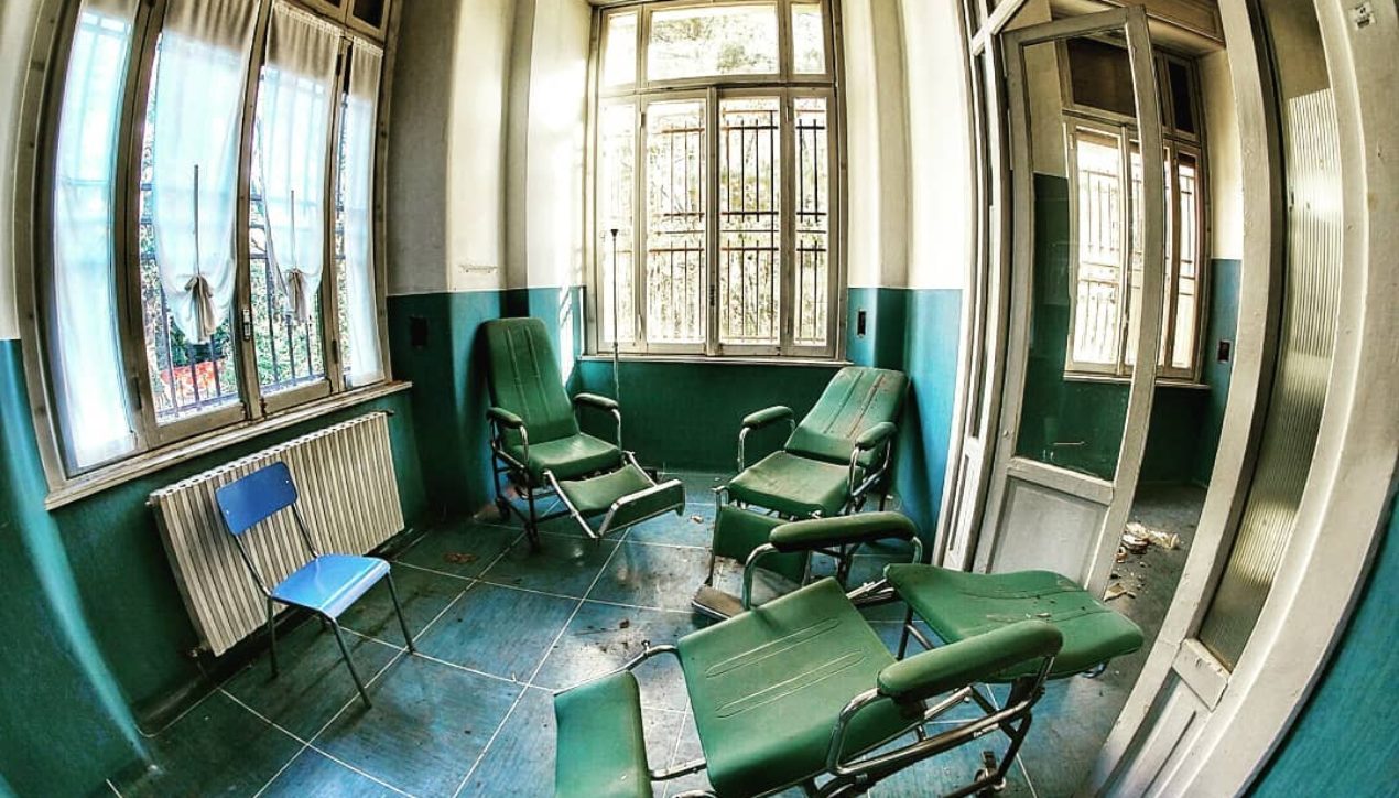 Заброшенная психиатрическая клиника в Италии | Лечить нельзя помиловать