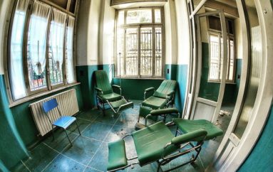 Заброшенная психиатрическая клиника в Италии | Лечить нельзя помиловать