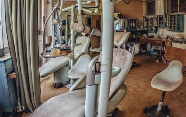 Заброшенный стоматологический кабинет